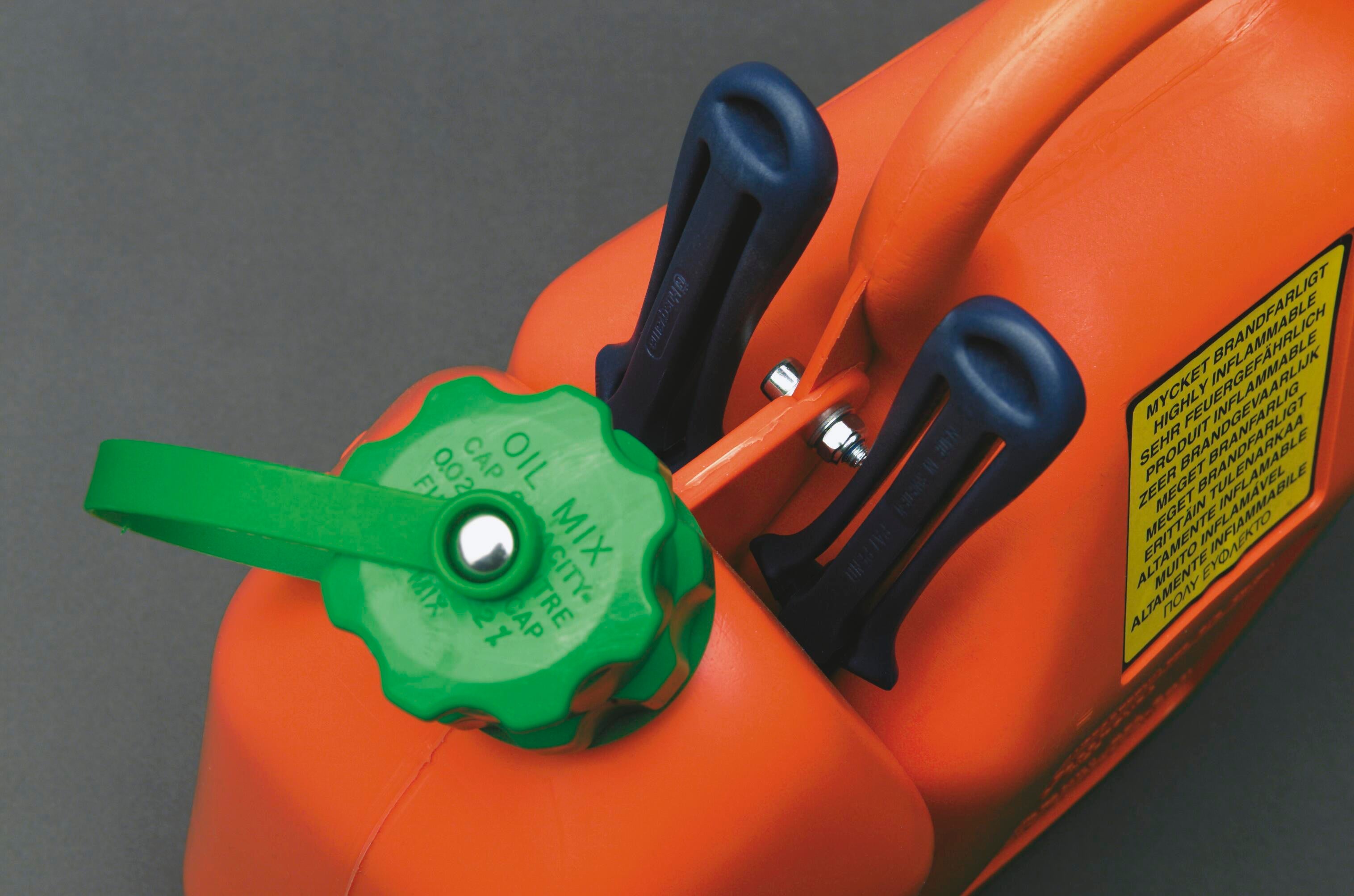 Kombikanister 6 Liter + 2,5 Liter