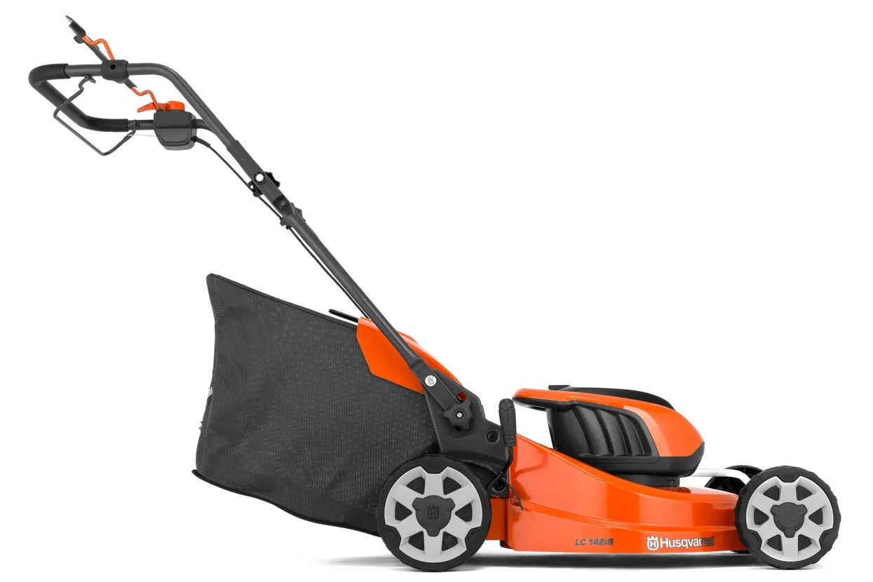 Rasenmäher LC 142iS