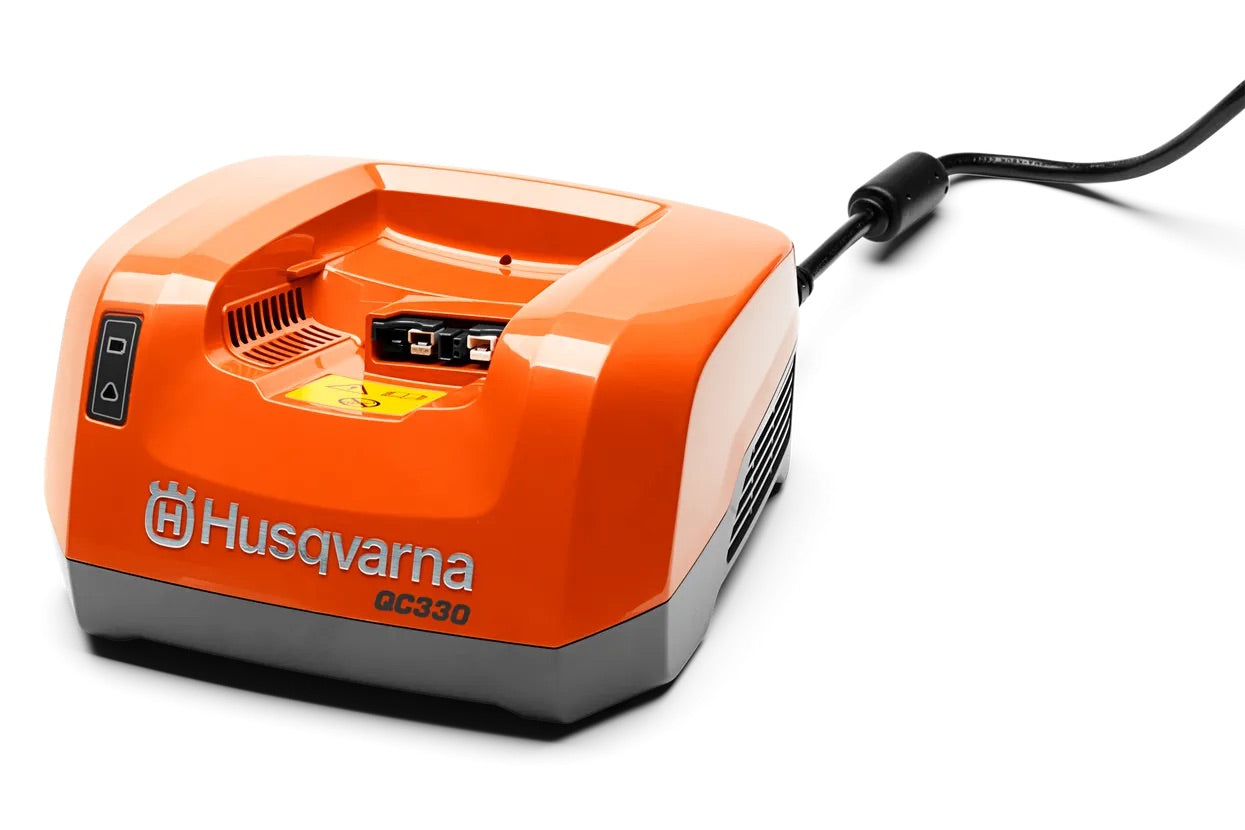 Husqvarna Akku-Schnellladegerät QC330 - 330 W / 230 V