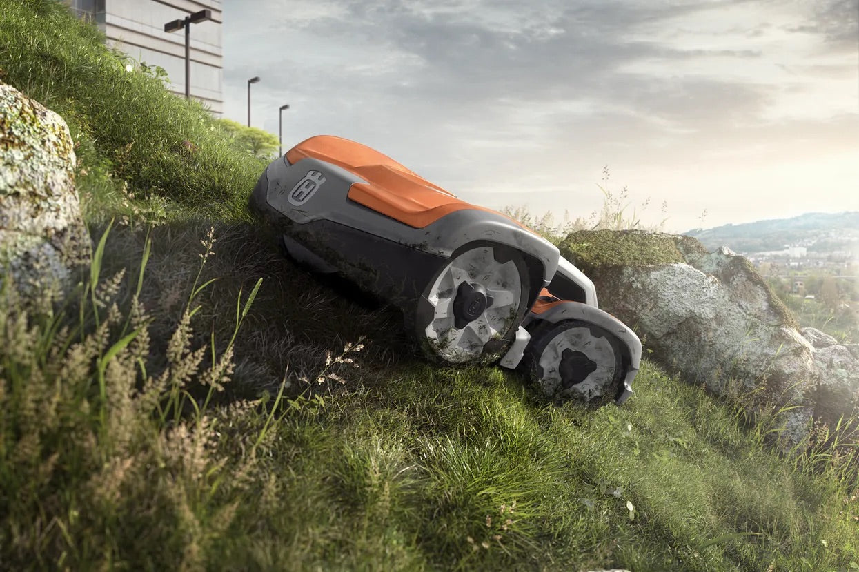 Husqvarna Automower® 535 AWD Professional